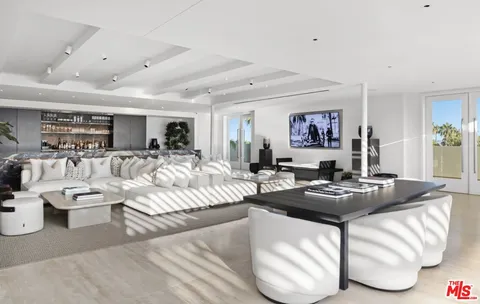 $3,995,000 | 9200 Wilshire Boulevard, Unit 201W, Beverly Hills, CA 90212