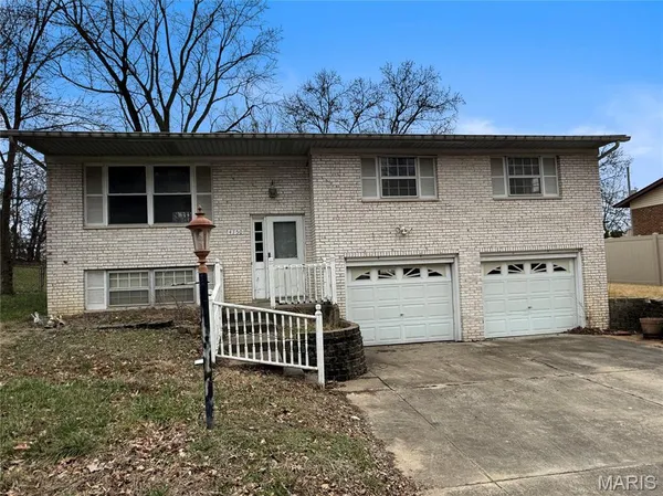 $239,900 | 4750 Central School Road, St. Charles, MO 63304