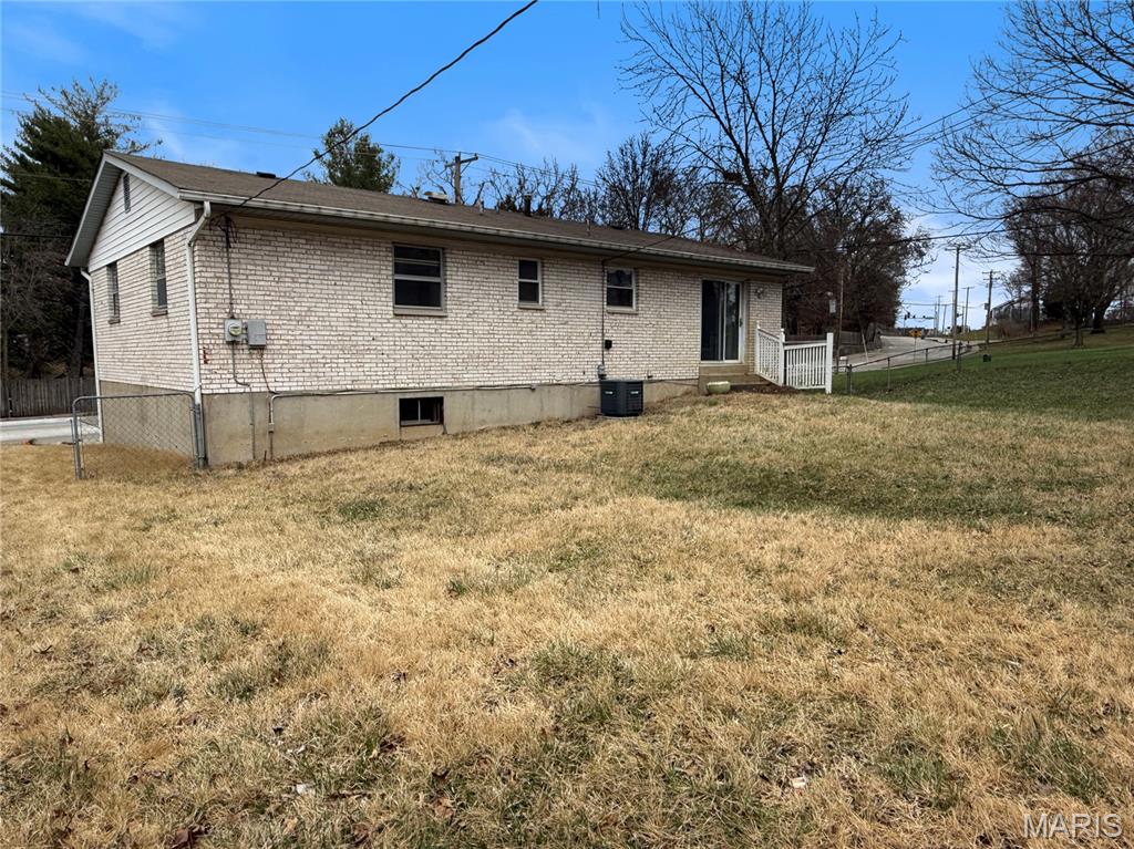 4750 Central School Road St. Charles, MO 63304 - Photo 3 of 19