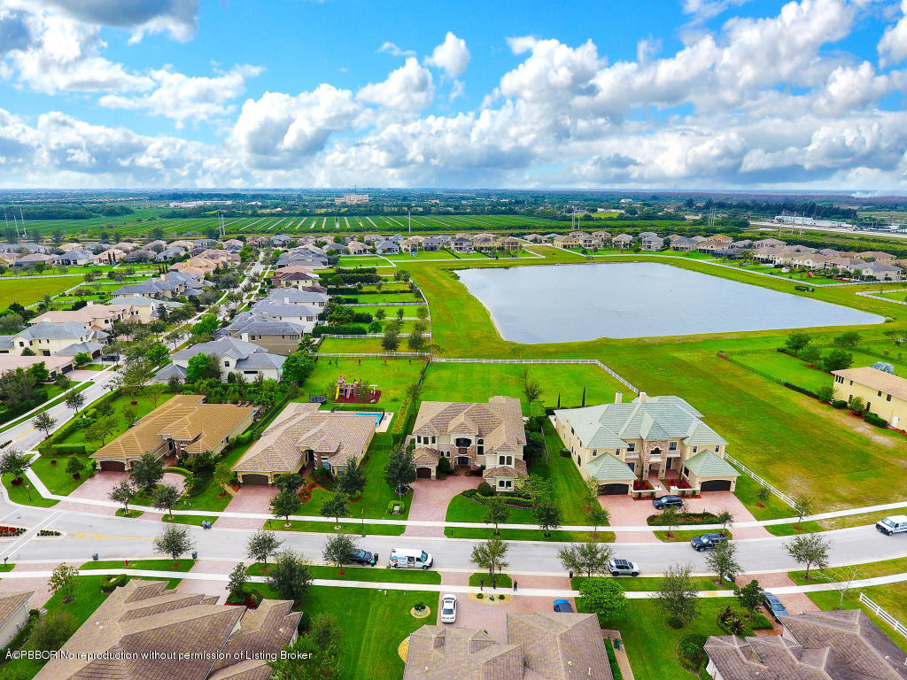 9831 Equus Circle Boynton Beach, FL 33472 - Photo 44 of 44 a view of a city