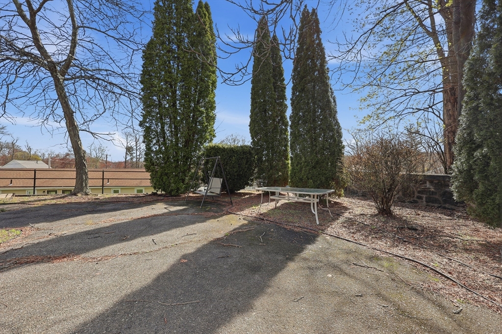 21 Middlesex Avenue, Unit 305 Worcester, MA 01604 - Photo 26 of 27