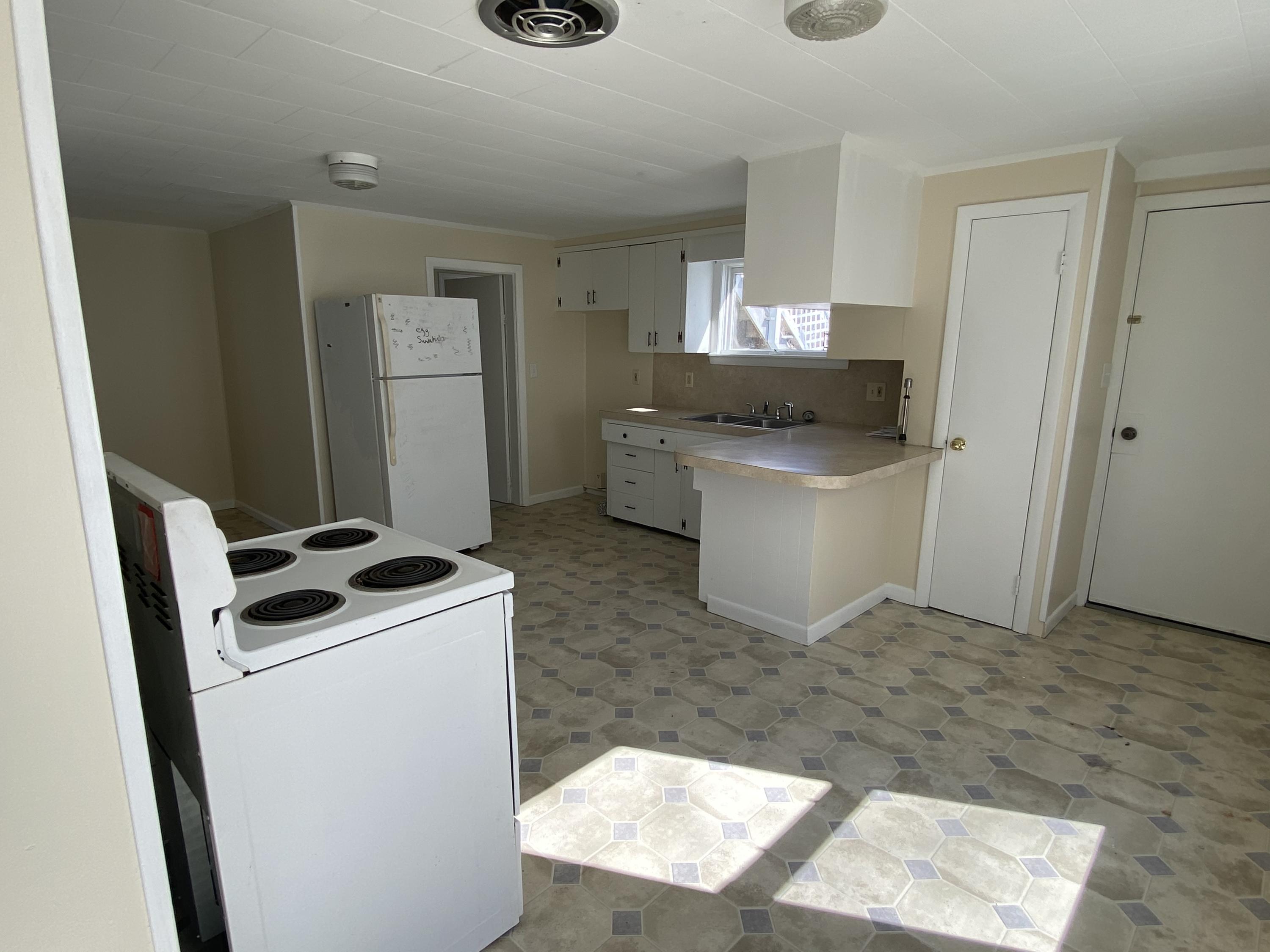 37 Payne Street Springvale, ME 04083 - Photo 5 of 10 IMG_8711