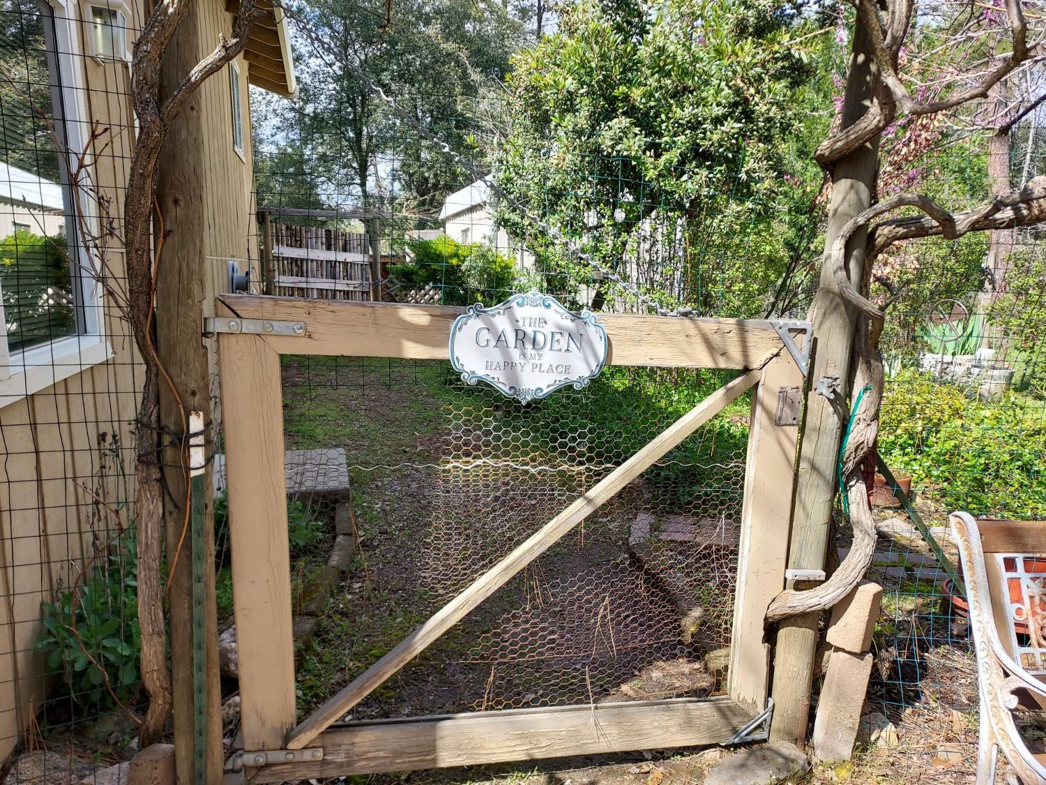 19390 Ferretti Road Groveland, CA 95321 - Photo 3 of 26