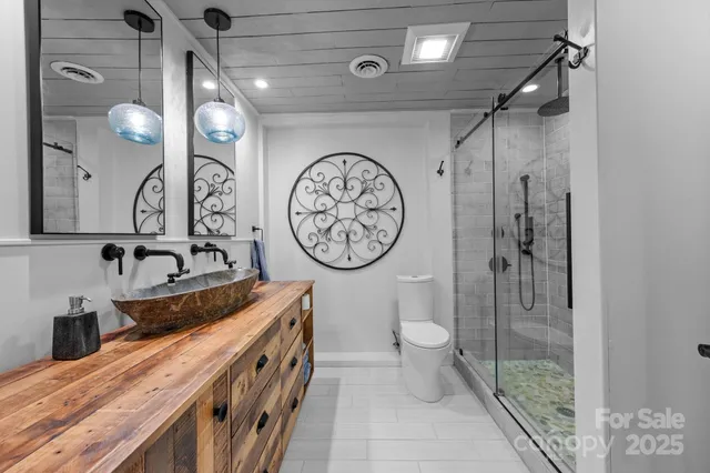 $1,225,000 | 2752 Gerton Highway, Gerton, NC 28735