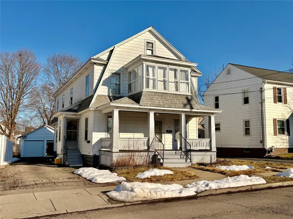 $1,400 | 211 Dudley Avenue, Unit 2, Endicott, NY 13760