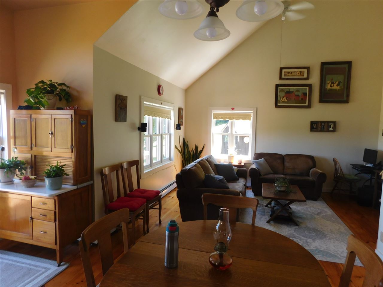 155 Bobbinshop Road Chelsea, VT 05038 - Photo 4 of 34