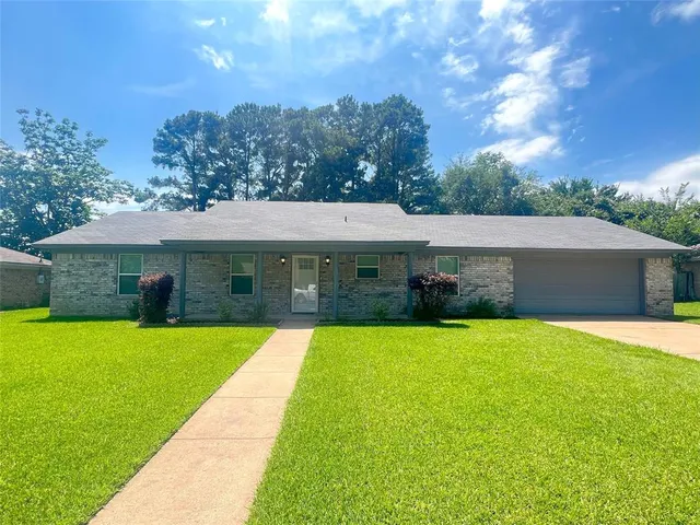 $345,000 | 104 Kimberly Street, Sulphur Springs, TX 75482