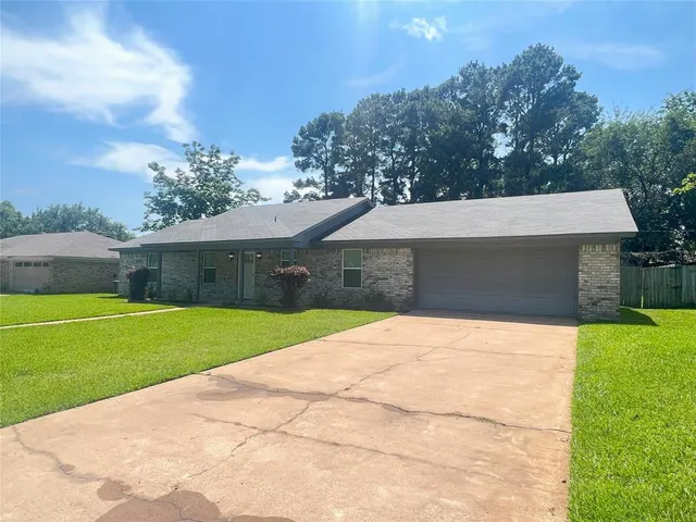 $345,000 | 104 Kimberly Street, Sulphur Springs, TX 75482