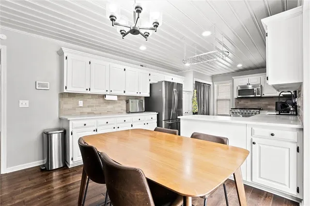 $550,000 | 4017 Northeast Channel Drive, Lee's Summit, MO 64064