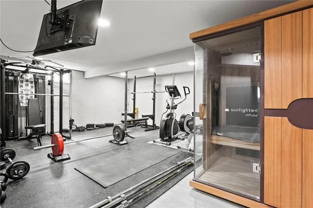 $550,000 | 4017 Northeast Channel Drive, Lee's Summit, MO 64064