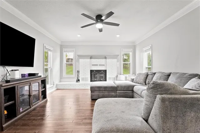 $550,000 | 4017 Northeast Channel Drive, Lee's Summit, MO 64064