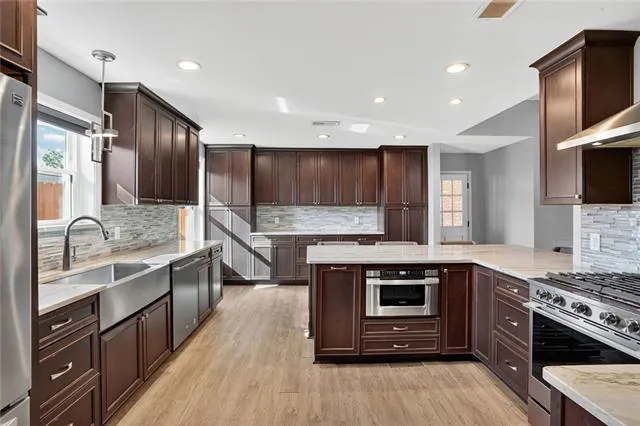 $399,999 | 5212 Jeannette Drive, Metairie, LA 70003