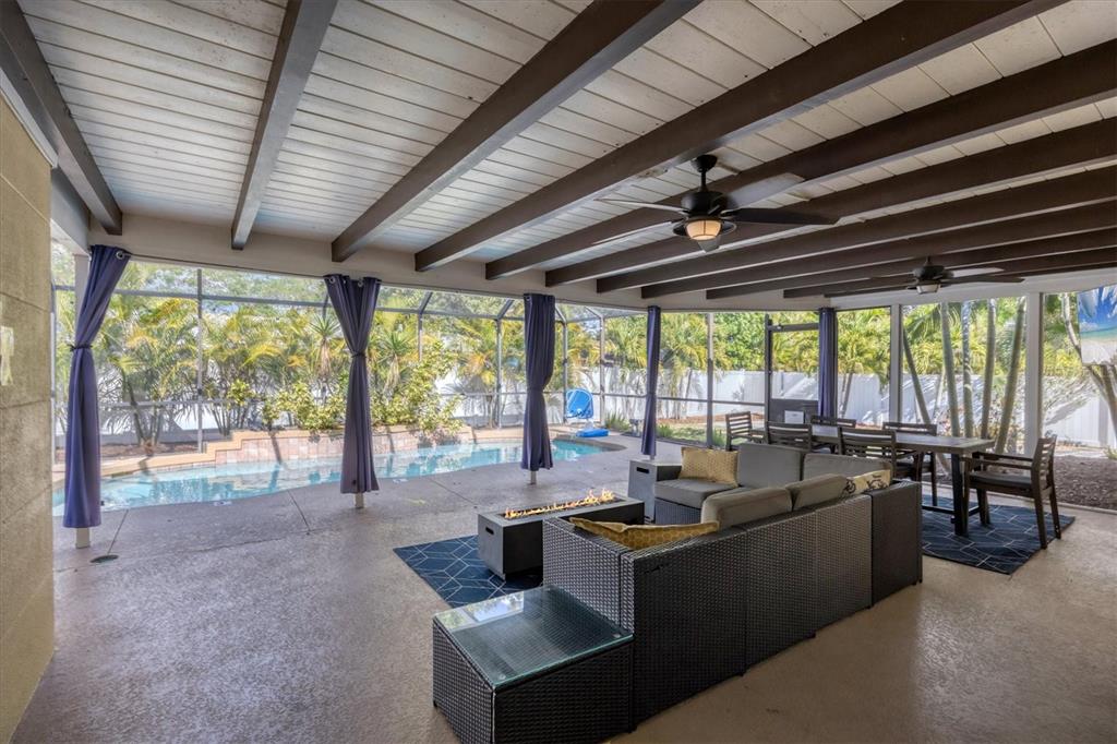 2927 Webber Street Sarasota, FL 34239 - Photo 21 of 27 a living room filled with furniture