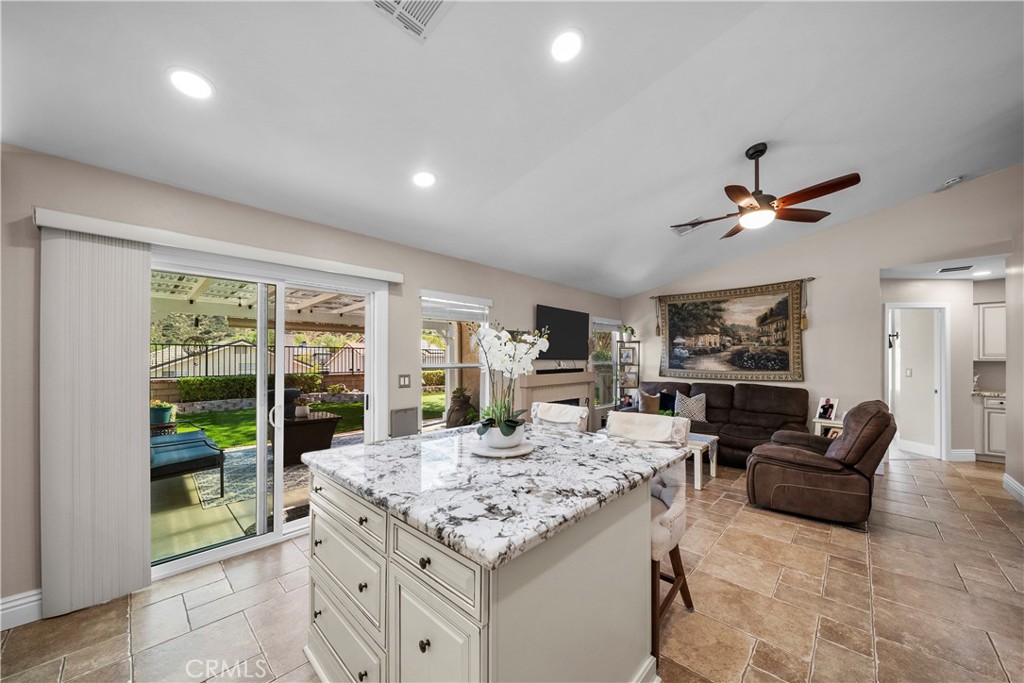 27908 Rainier Road Castaic, CA 91384 - Photo 19 of 41