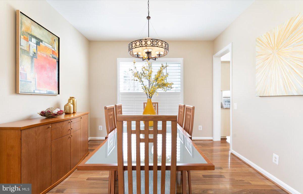 12505 Fox View Way Reston, VA 20191 - Photo 12 of 68 Gallery Image 12