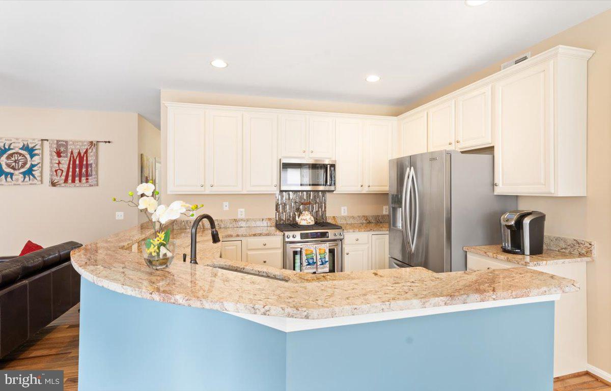 12505 Fox View Way Reston, VA 20191 - Photo 13 of 68 Gallery Image 13
