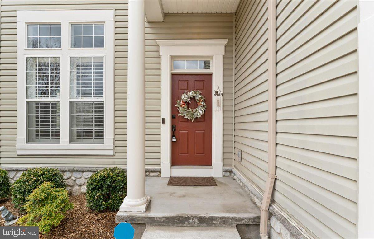 12505 Fox View Way Reston, VA 20191 - Photo 3 of 68 Gallery Image 3