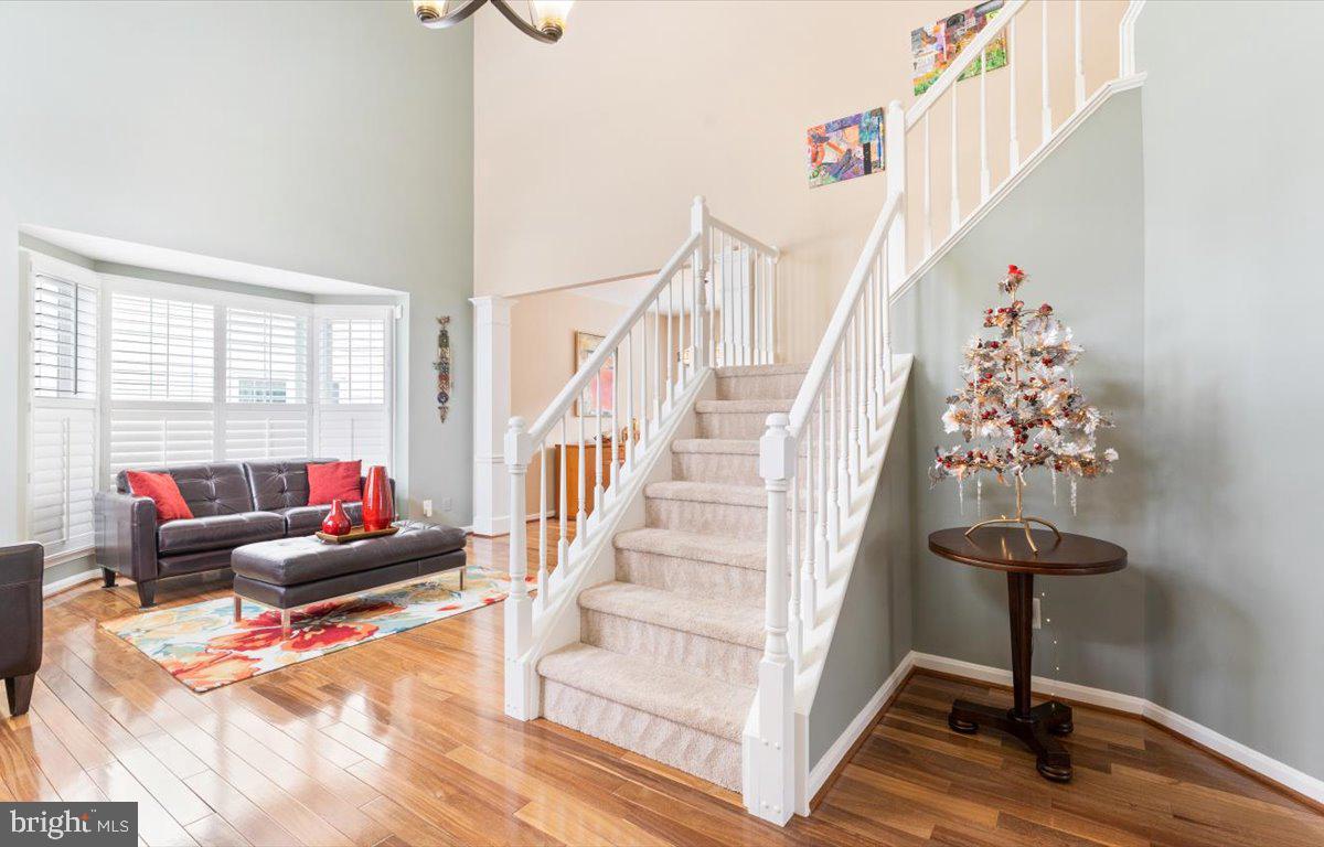 12505 Fox View Way Reston, VA 20191 - Photo 6 of 68 Gallery Image 6