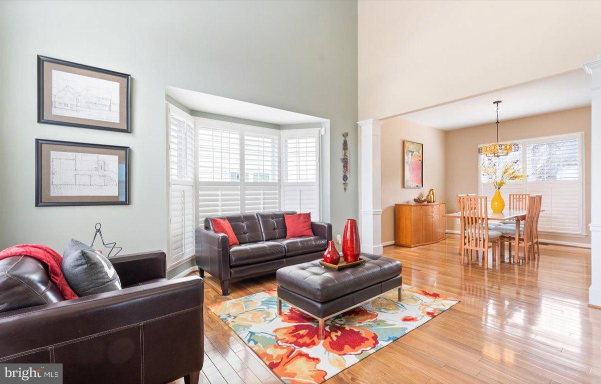 12505 Fox View Way Reston, VA 20191 - Photo 8 of 68 Gallery Image 8