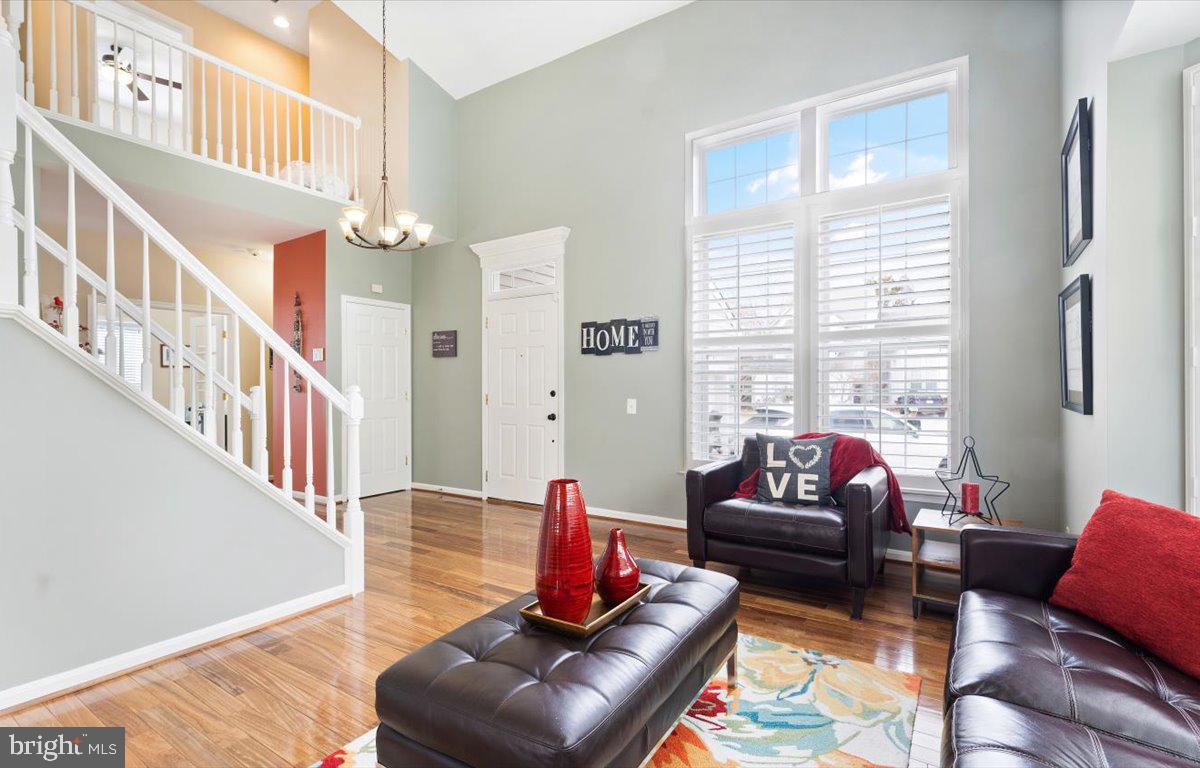 12505 Fox View Way Reston, VA 20191 - Photo 9 of 68 Gallery Image 9