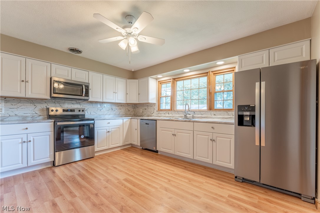 191 Oneida Avenue Northwest Canton, OH 44708 - Photo 4 of 46 Gallery Image 4