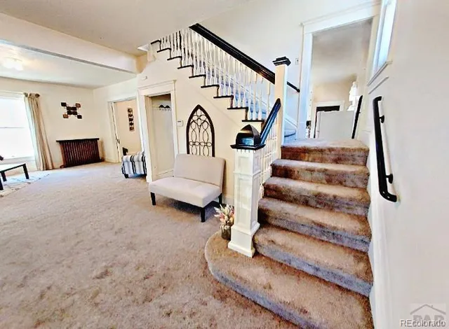 a view of entryway and hall