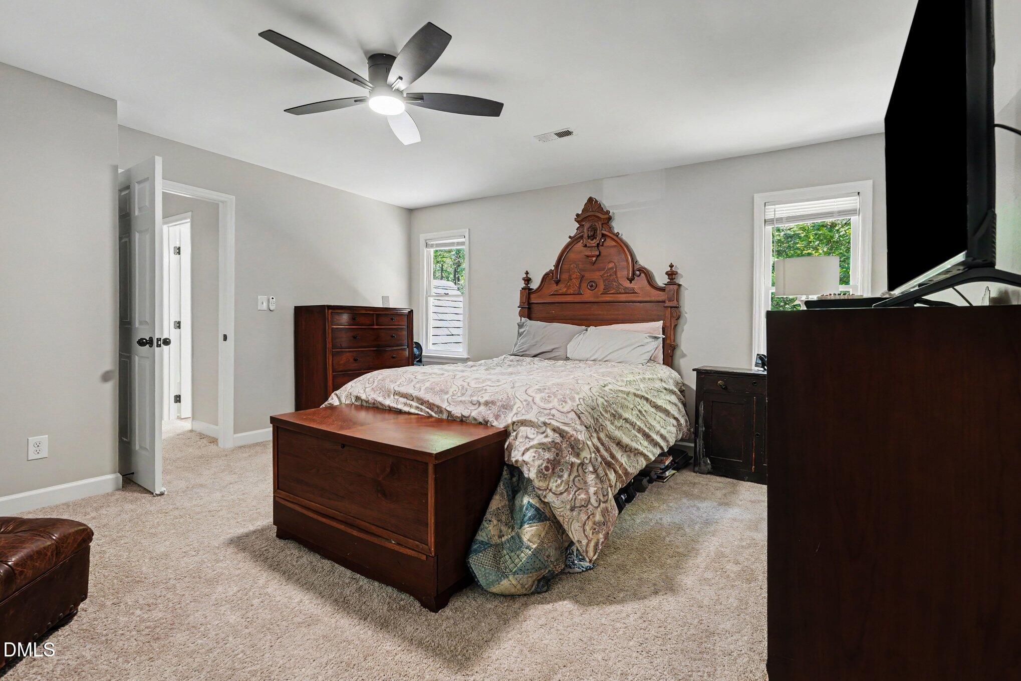 6016 Hampton Ridge Road Raleigh, NC 27603 - Photo 13 of 32 013_file_9758