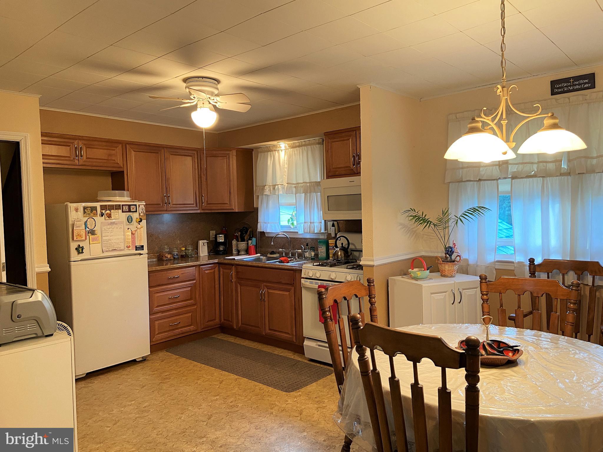 507 8 Street Riverside, NJ 08075 - Photo 3 of 16