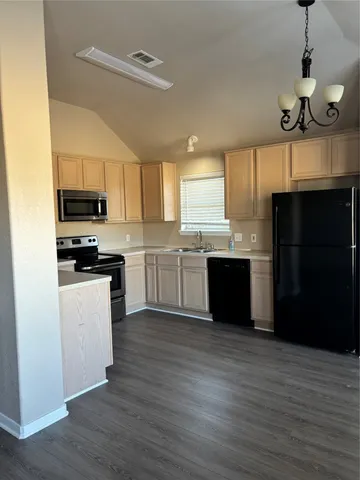 $1,950 | 16711 Jib Court, Crosby, TX 77532