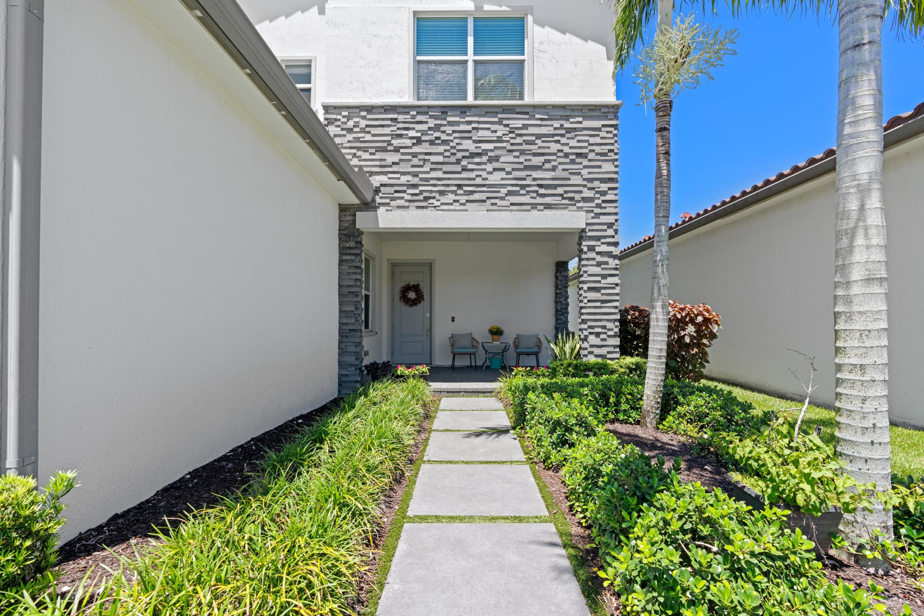 4750 Saddle Ranch Road Lake Worth, FL 33467 - Photo 2 of 30 DSC08572.jpg-SMALL