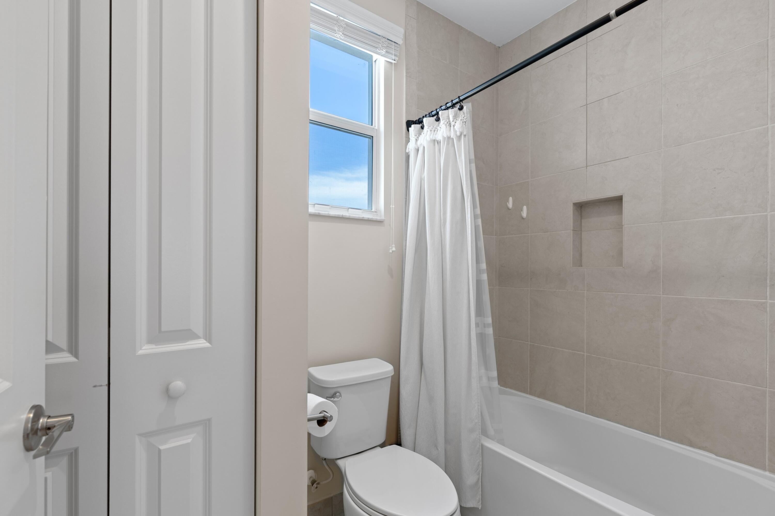 4750 Saddle Ranch Road Lake Worth, FL 33467 - Photo 27 of 30 DSC08429.jpg-SMALL