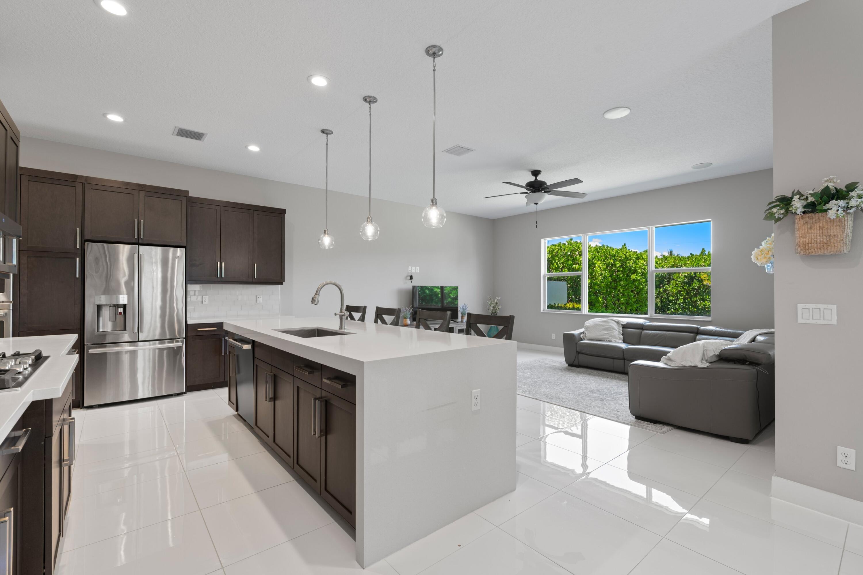 4750 Saddle Ranch Road Lake Worth, FL 33467 - Photo 6 of 30 DSC08519.jpg-SMALL