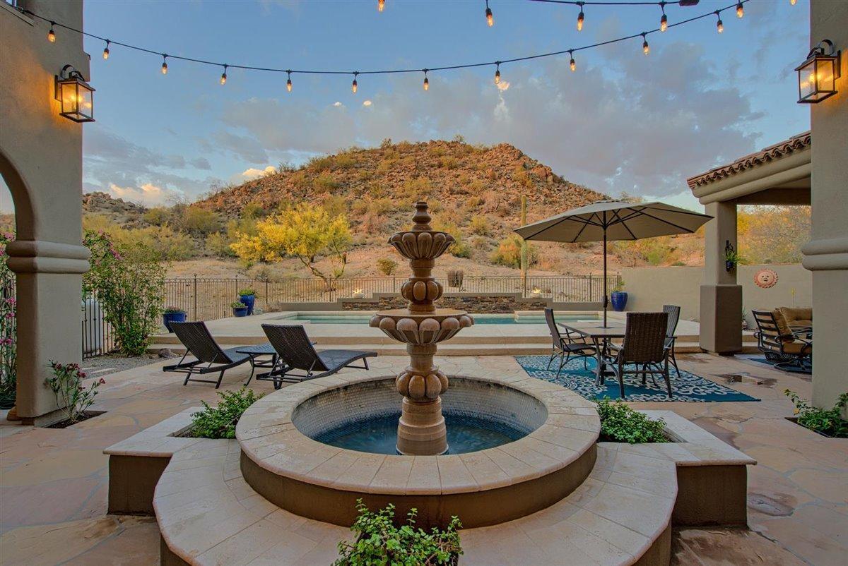 3327 North Hawes Road Mesa, AZ 85207 - Photo 4 of 61 21-Backyard