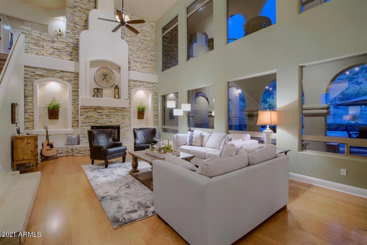 3327 North Hawes Road Mesa, AZ 85207 - Photo 8 of 61 06-Living Room