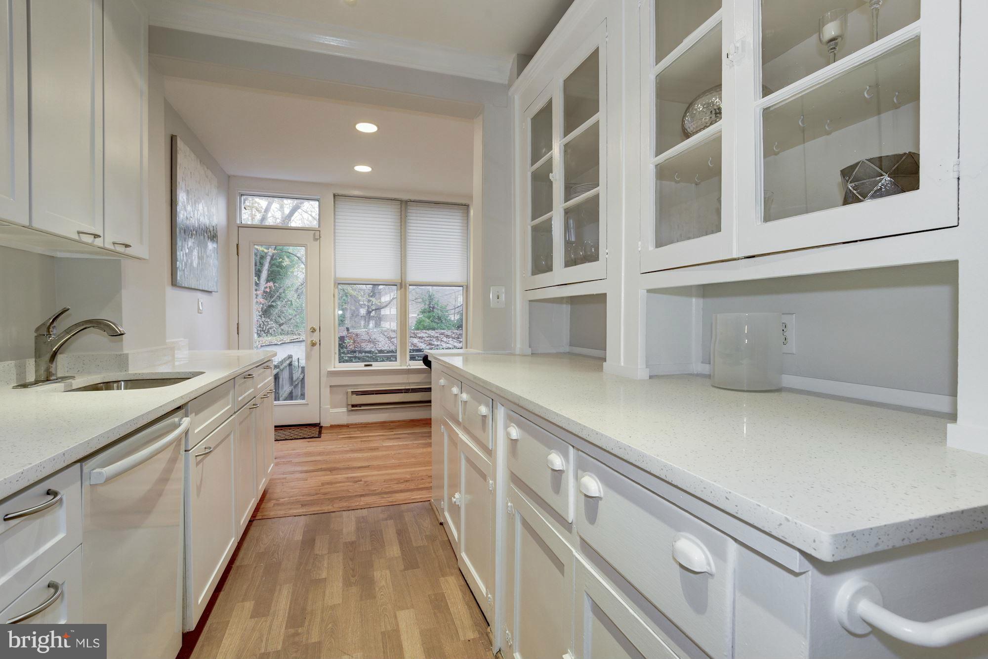 3411 R Street Northwest Washington, DC 20007 - Photo 11 of 30 Kitchen