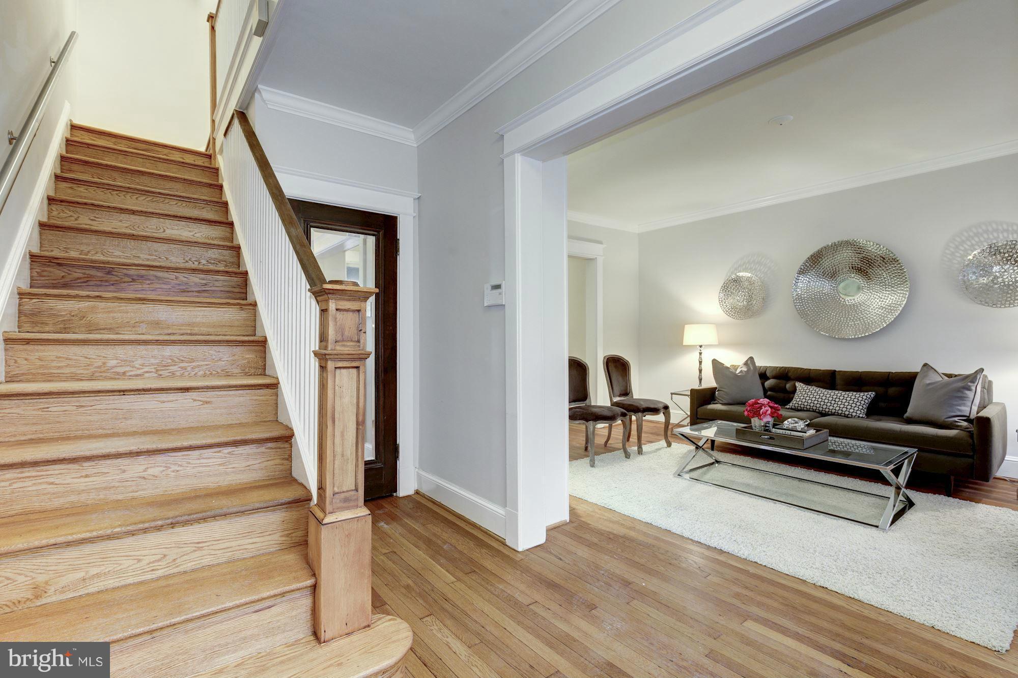 3411 R Street Northwest Washington, DC 20007 - Photo 3 of 30 Interior (General)