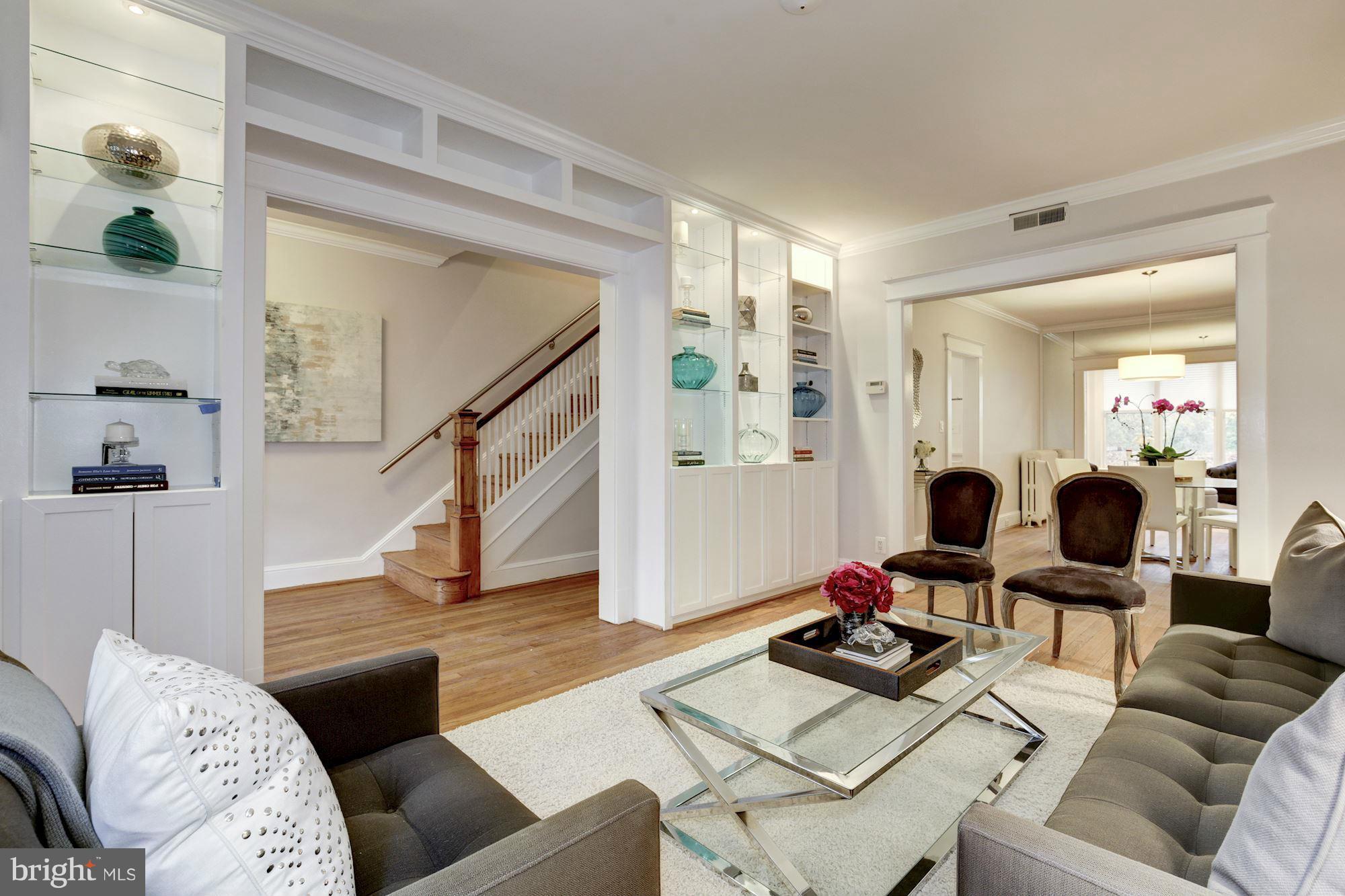 3411 R Street Northwest Washington, DC 20007 - Photo 6 of 30 Living Room