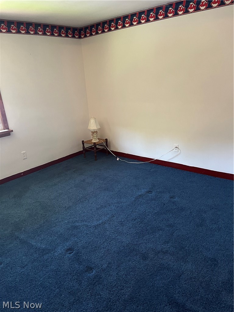 7254 Chestnut-Ridge Road Hubbard, OH 44425 - Photo 21 of 25 View of carpeted bedroom
