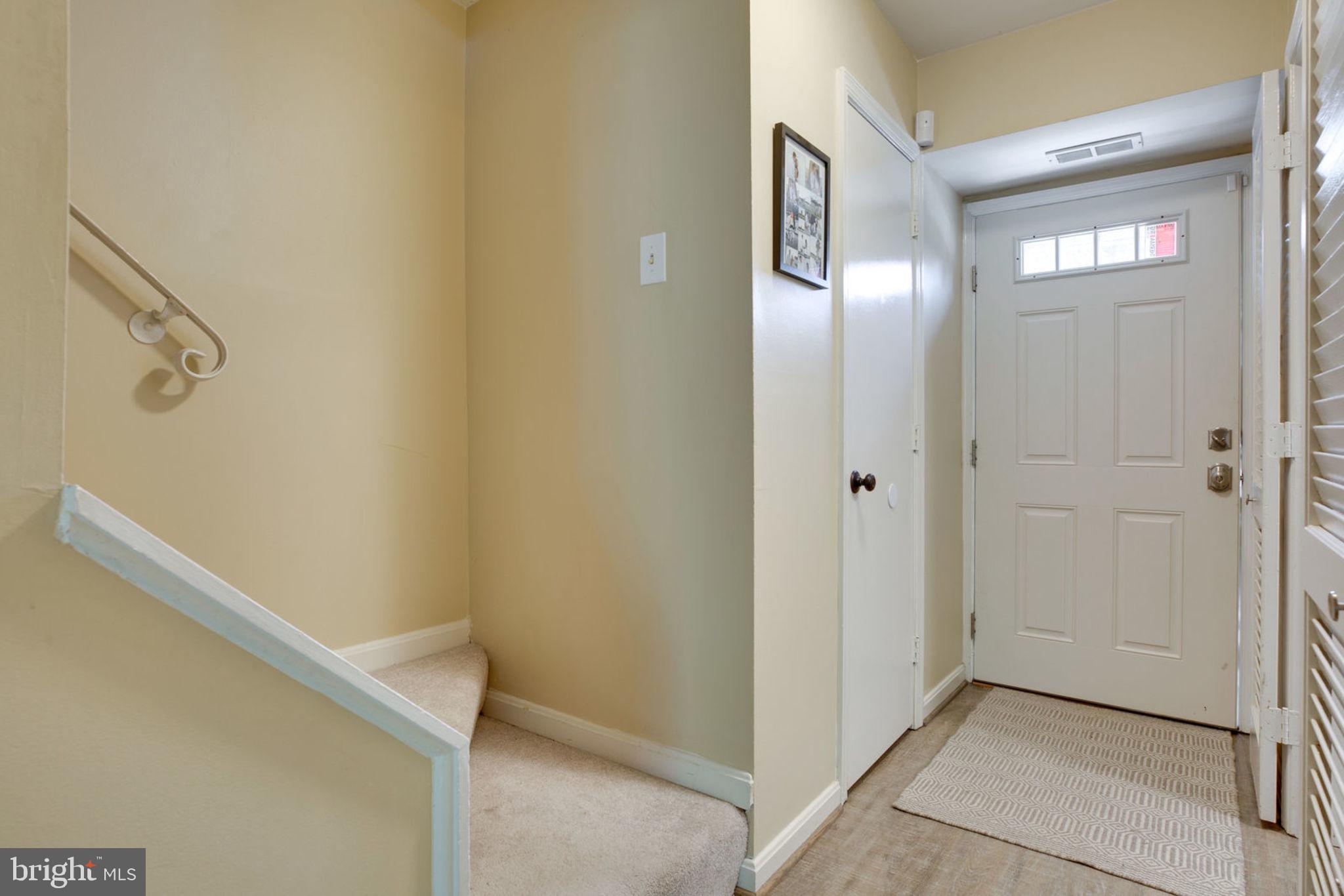 14410 Saguaro Place Centreville, VA 20121 - Photo 4 of 26