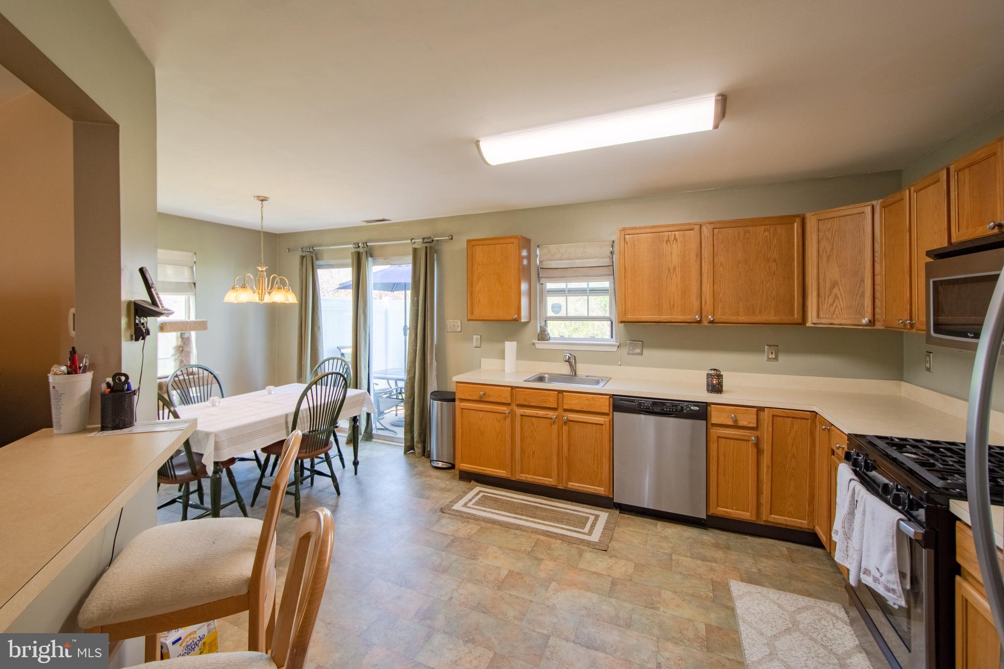 731 Rutland Court Sewell, NJ 08080 - Photo 2 of 19 Gallery Image 2