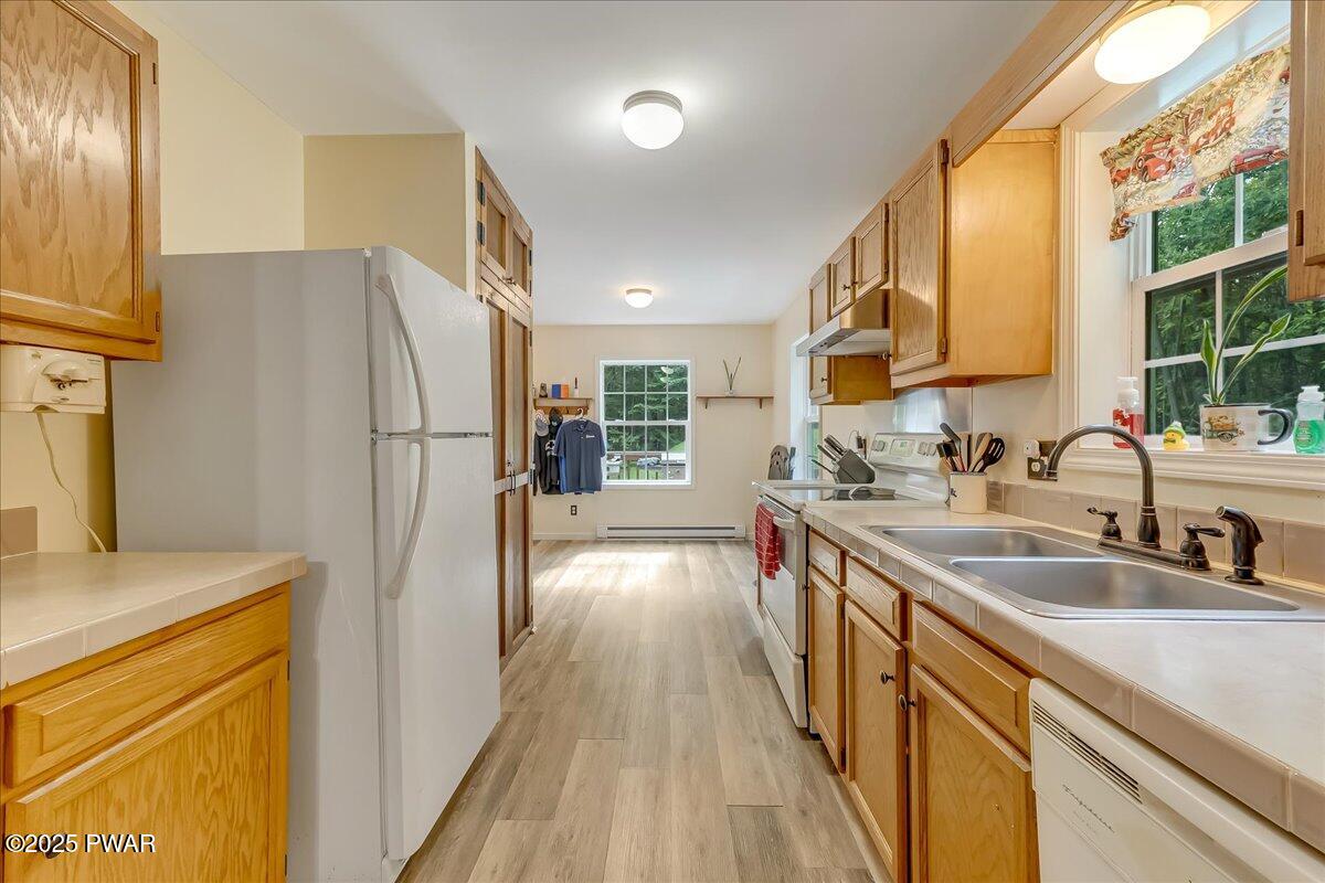 76 Bortree Road Moscow, PA 18444 - Photo 17 of 45 Kitchen