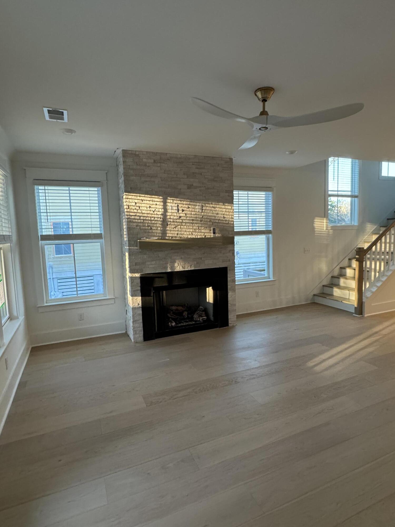 744 Minton Road Charleston, SC 29412 - Photo 5 of 42 IMG_6474