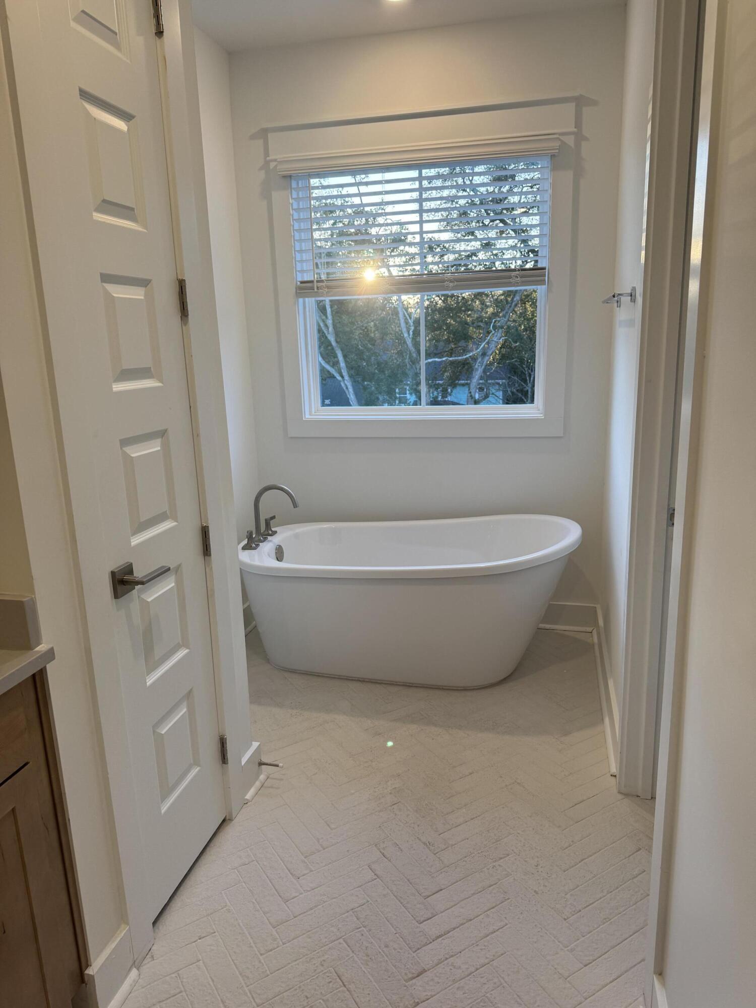 744 Minton Road Charleston, SC 29412 - Photo 9 of 42 IMG_6478