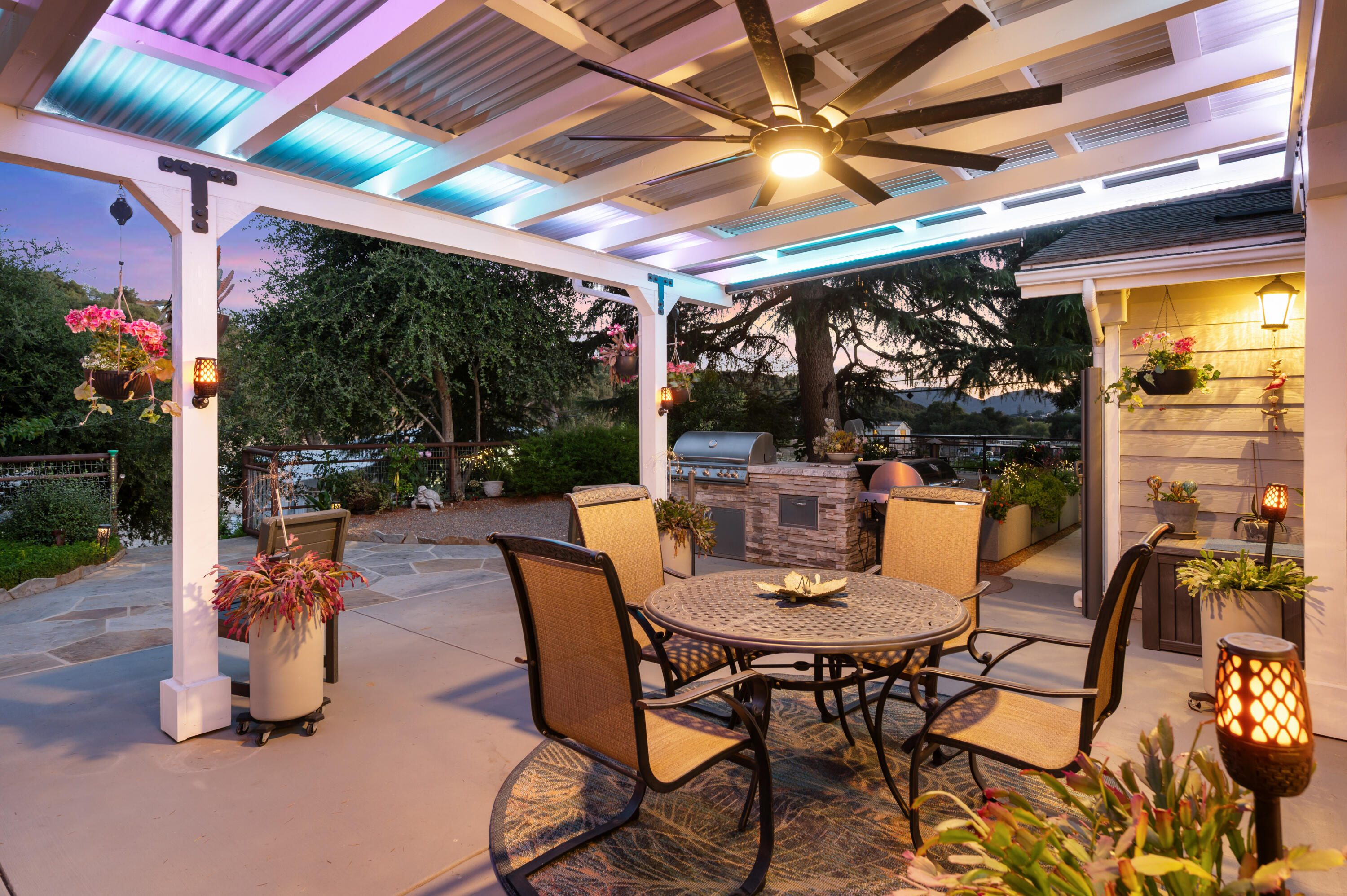 2550 Elk Grove Road Solvang, CA 93463 - Photo 34 of 74 a outdoor space with lots of table and chairs