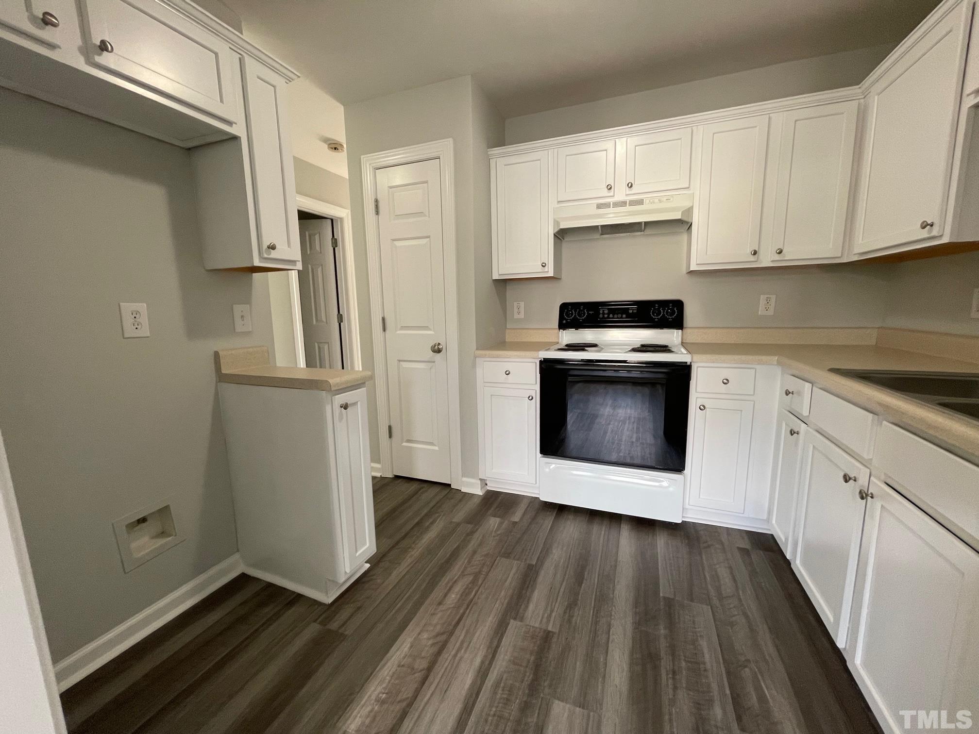 314 South Raleigh Street Angier, NC 27501 - Photo 5 of 21 Gallery Image 5