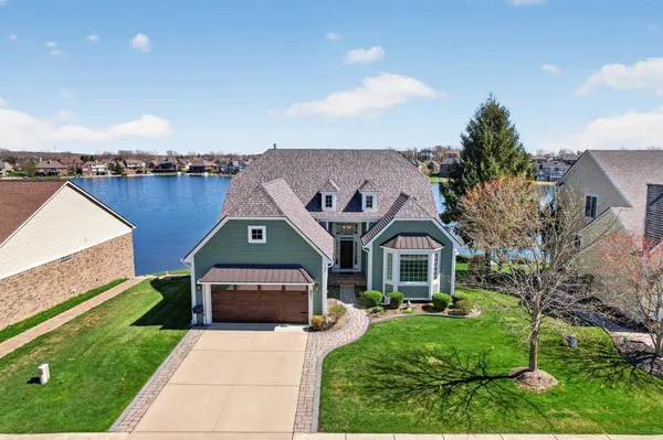 $629,900 | 821 Cross Circle, Oxford, MI 48371