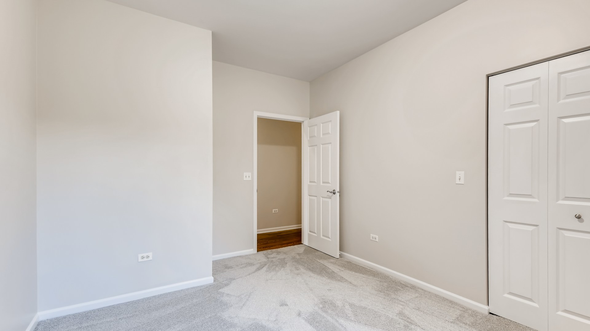 757 West 14th Place, Unit 2B Chicago, IL 60607 - Photo 25 of 32 a view of an empty room