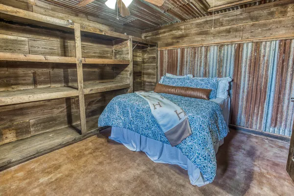 $799,000 | 7300 Goehring Road, Ledbetter, TX 78946