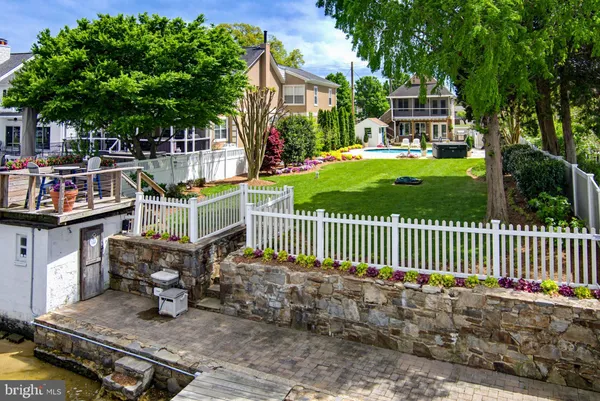 $1,100,000 | 2006 Poplar Ridge Road, Pasadena, MD 21122