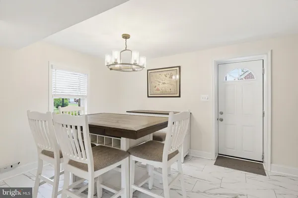 $1,100,000 | 2006 Poplar Ridge Road, Pasadena, MD 21122